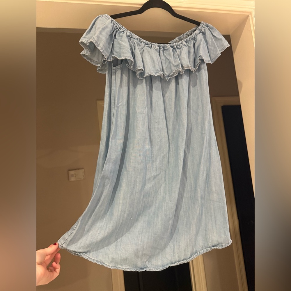 Signature Eight denim linen Off-Shoulder Dress Size M